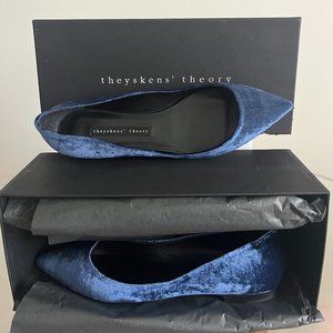 NWT Theyskens' Theory Blue Velvet Ballet Flat Size 7.5